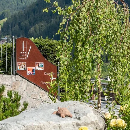 Vernel Hotel