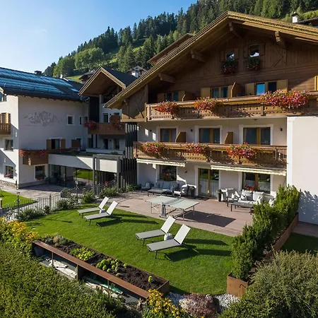 Vernel Hotel 3*