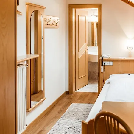 Vernel Hotel
